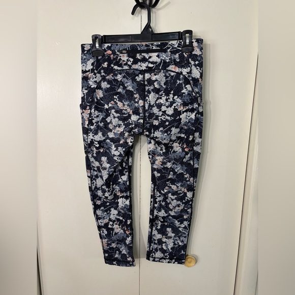 Lululemon Floral Leggings - Picture 3 of 3